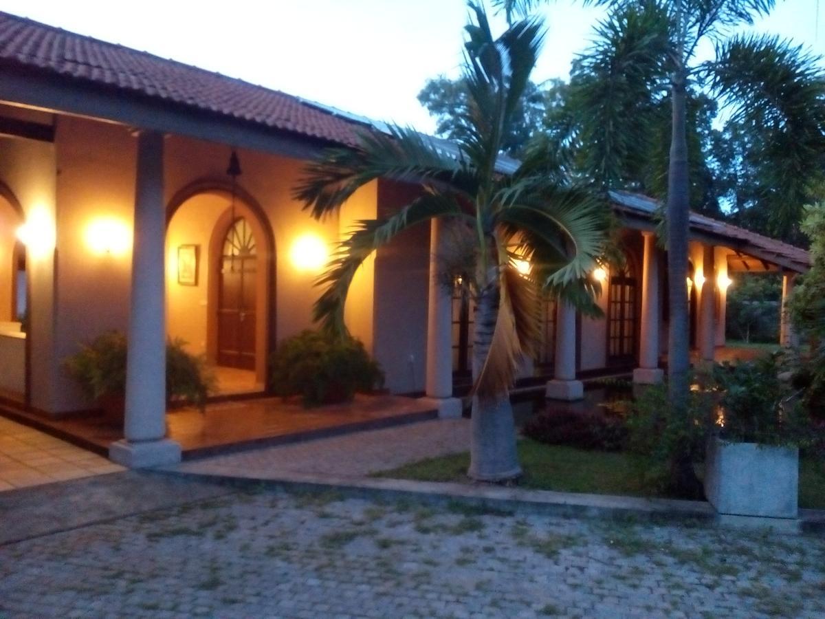 Tropical Villas Negombo Extérieur photo